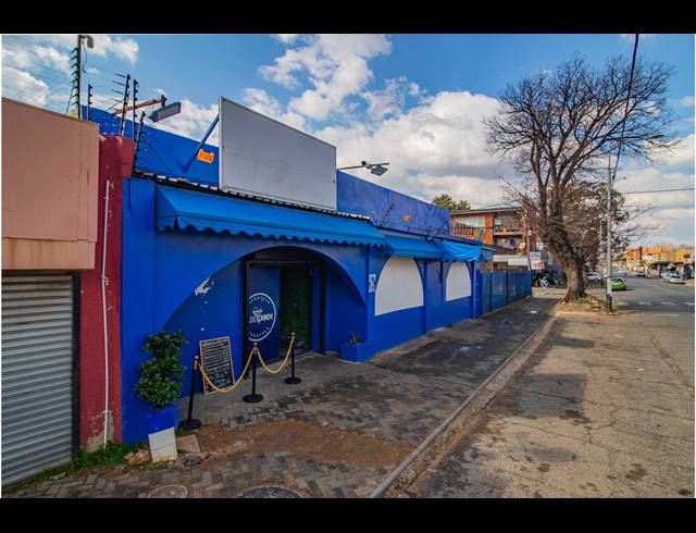 500M² BAR/PUB FOR SALE IN REGENTS PARK